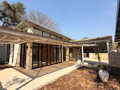 2 Bedroom Townhouse To Rent in Sandton - 43yi.webp