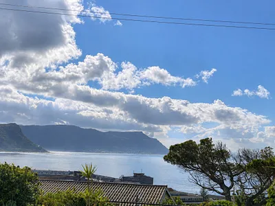 2 Bedroom Apartment For Sale in Simons Town - PLxu.webp