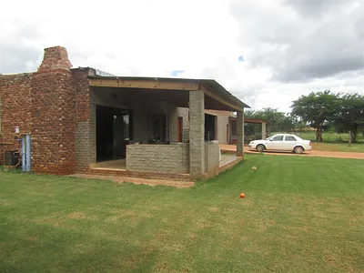 2 Bedroom Apartment To Rent in Pretoria - img