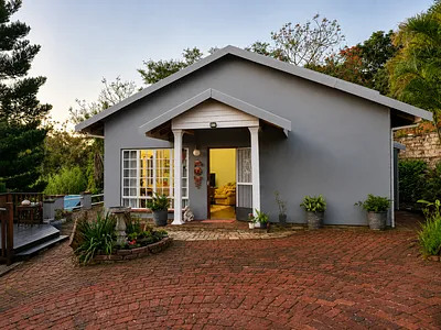 4 Bedroom House For Sale in Kingsburgh - s0O8.webp
