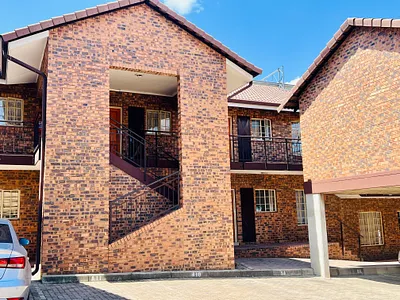 2 Bedroom Apartment To Rent in Witbank - C5z0.webp