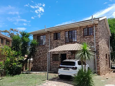4 Bedroom Townhouse To Rent in Uitenhage - img