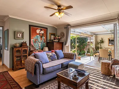 2 Bedroom Townhouse For Sale in Sandton - M5jV.webp