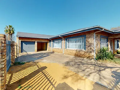3 Bedroom House For Sale in Potchefstroom - BbkT.webp