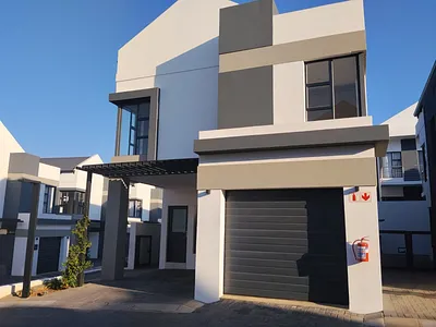 3 Bedroom Townhouse To Rent in Rustenburg - nGVj.webp