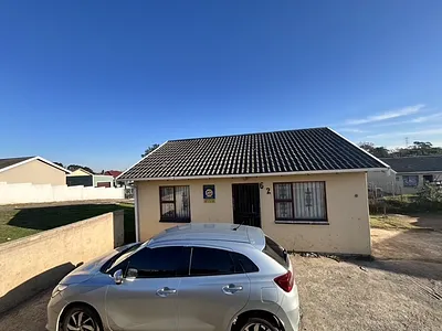 2 Bedroom House For Sale in East London - img