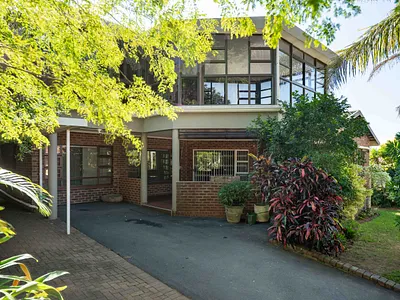3 Bedroom House For Sale in Amanzimtoti - uODf.webp