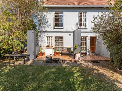 2 Bedroom Townhouse For Sale in Edenvale - 1FD3.webp
