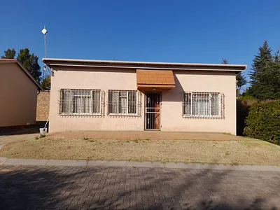1 Bedroom Apartment To Rent in Glen Austin, Midrand - W5B6.webp