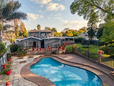 4 Bedroom House For Sale in Roodepoort - abwP.webp