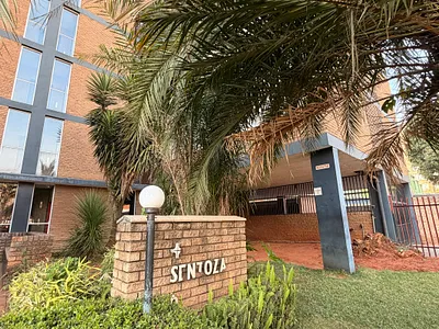 1 Bedroom Apartment For Sale in Pretoria - LhoU.webp