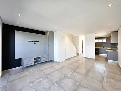 2 Bedroom Apartment For Sale in Durban - kUnm.webp