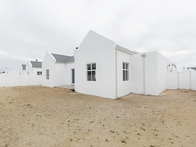 3 Bedroom House For Sale in Velddrif - W1sE.webp