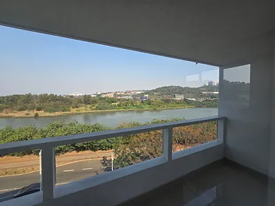 3 Bedroom Apartment To Rent in Durban North - e4tC.webp