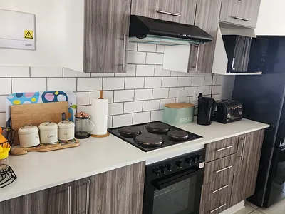 2 Bedroom Apartment To Rent in Potchefstroom - 6TbD.webp