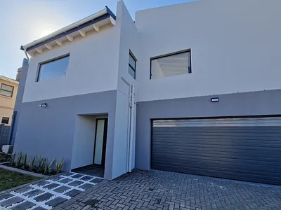 3 Bedroom House For Sale in Jeffreys Bay - LmWH.webp