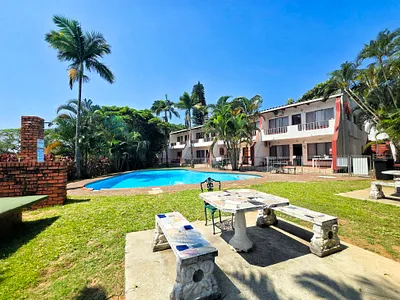2 Bedroom Apartment For Sale in St Lucia - 8i4R.webp