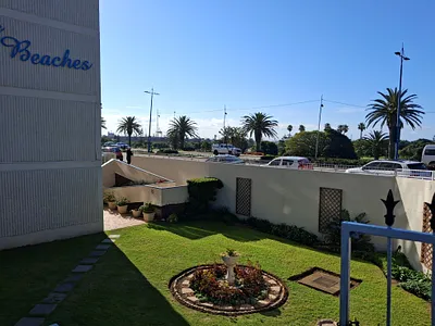 1 Bedroom Apartment For Sale in Port Elizabeth - iYE6.webp