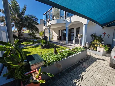 3 Bedroom House For Sale in Gansbaai - Lvsu.webp