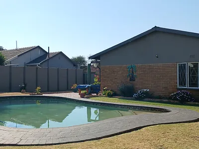 4 Bedroom House For Sale in Boksburg - vVnn.webp