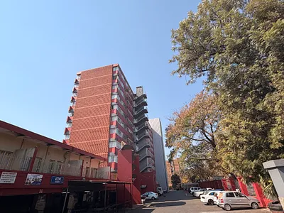 1 Bedroom Apartment For Sale in Pretoria - f0Hg.webp