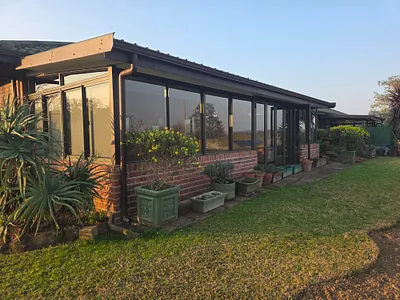 2 Bedroom Townhouse For Sale in Howick - 6vmO.webp