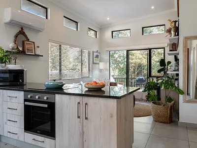 2 Bedroom Apartment For Sale in Hillcrest - pw0U.webp