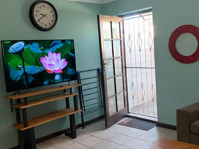 1 Bedroom Apartment To Rent in Blouberg - SFfb.webp