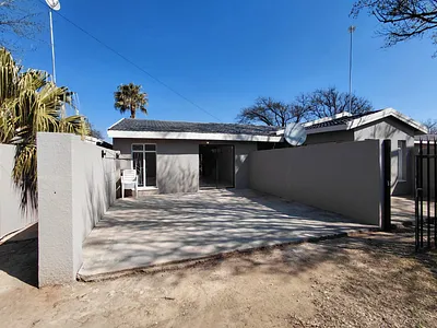 2 Bedroom Apartment To Rent in Klerksdorp - ls1Q.webp