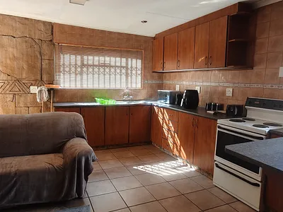 1 Bedroom Apartment To Rent in Kriel - img