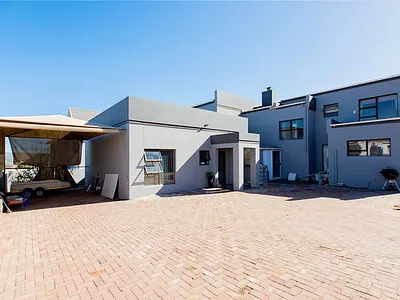 3 Bedroom House To Rent in Langebaan - 8UjA.webp