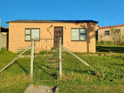 2 Bedroom House For Sale in East London - IVjj.webp