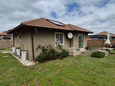2 Bedroom Townhouse For Sale in Benoni - Oams.webp