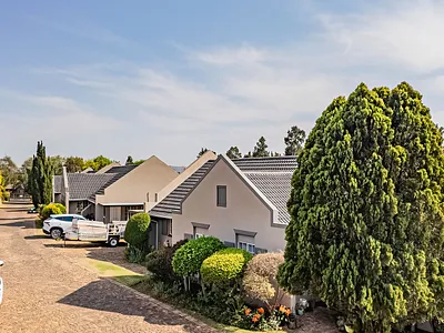 2 Bedroom Townhouse For Sale in Alberton - PePF.webp