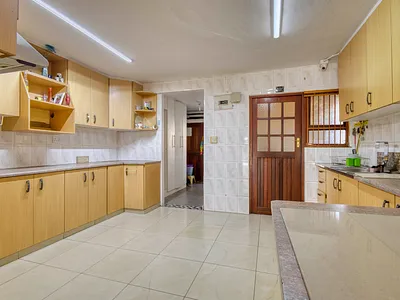 3 Bedroom Apartment For Sale in Durban - FlFh.webp