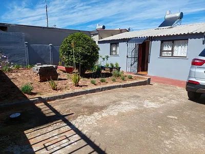 2 Bedroom House To Rent in Johannesburg - vDdb.webp