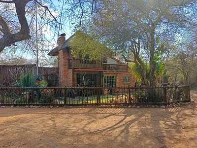 5 Bedroom House For Sale in Marloth Park - img
