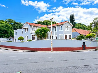 4 Bedroom House For Sale in Durban - em0Y.webp