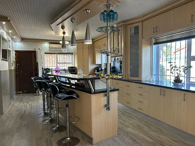 4 Bedroom House For Sale in Despatch - OCny.webp