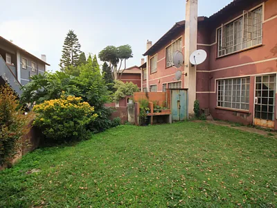 2 Bedroom Apartment For Sale in Germiston - 121S.webp