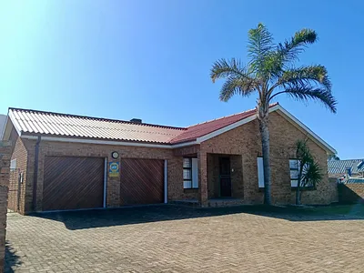 4 Bedroom House To Rent in Hermanus - 8JTA.webp