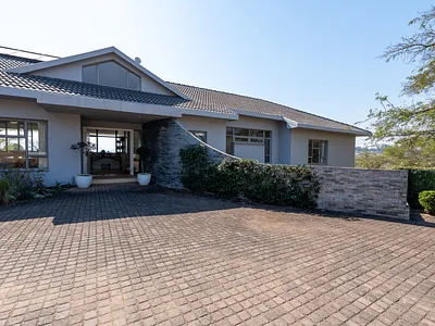 5 Bedroom House For Sale in White River - img