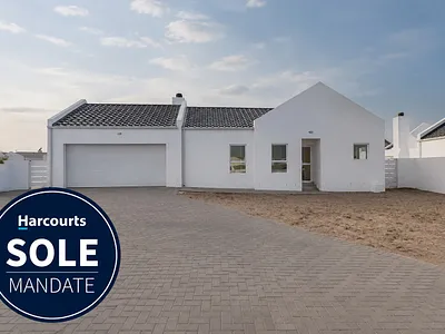3 Bedroom House For Sale in Velddrif - 42r1.webp