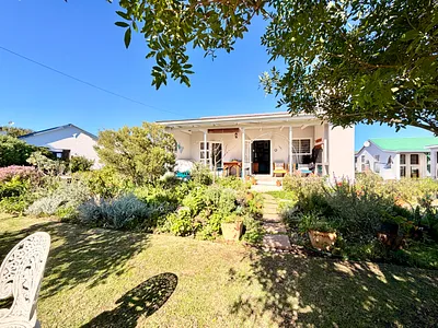 2 Bedroom House For Sale in Hermanus - H05Q.webp