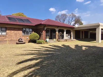 3 Bedroom House For Sale in Kriel - 8eRZ.webp
