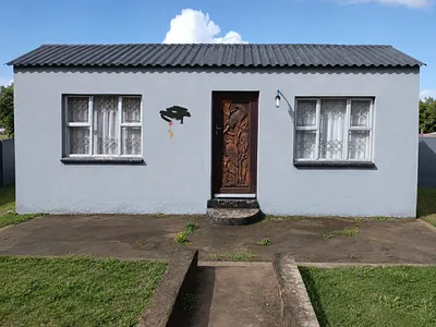 4 Bedroom House For Sale in East London - img
