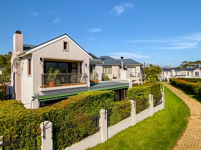 3 Bedroom Apartment For Sale in Somerset West - jSLM.webp