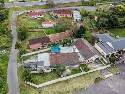 9 Bedroom House For Sale in East London - RvNG.webp
