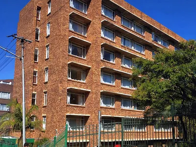 2 Bedroom Apartment For Sale in Pretoria - E45y.webp