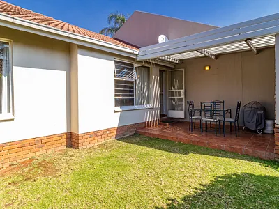 2 Bedroom Townhouse For Sale in Sandton - iA01.webp
